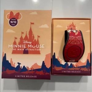 Big Thunder Mountain Railroad Magic Band Minnie Mouse Main Attraction Magicband